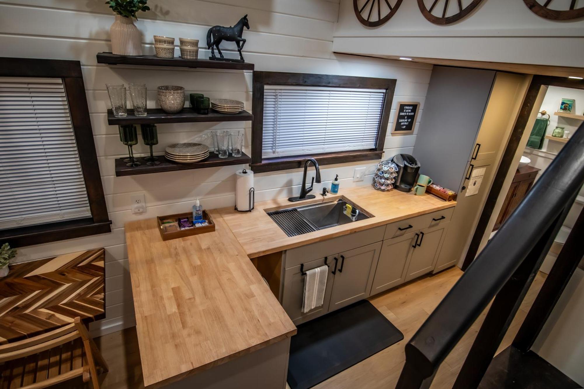 Unique Tiny Home Minutes From Downtown Ellensburg Exterior foto